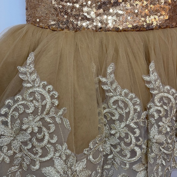 Toddler Gold Special Ocaccion Dress 18-24 - Picture 3 of 6